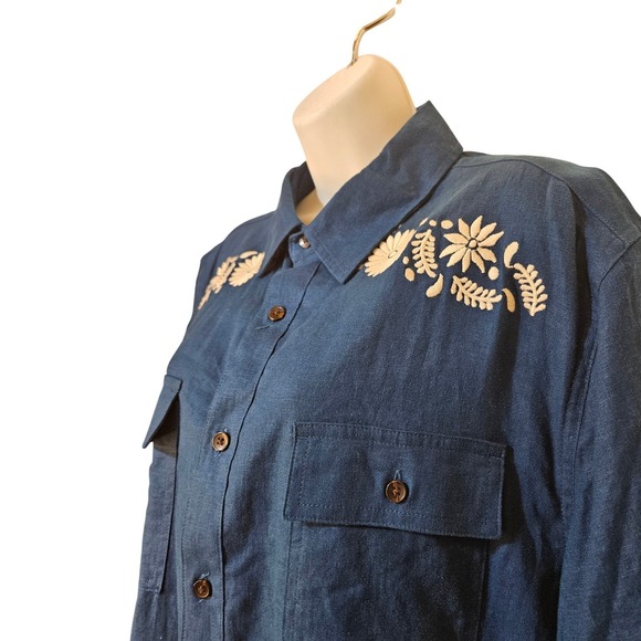 Latino Heritage Month Embroidered Woven Shirt Mens XL Blue NEW Short Sleeve - Picture 2 of 2